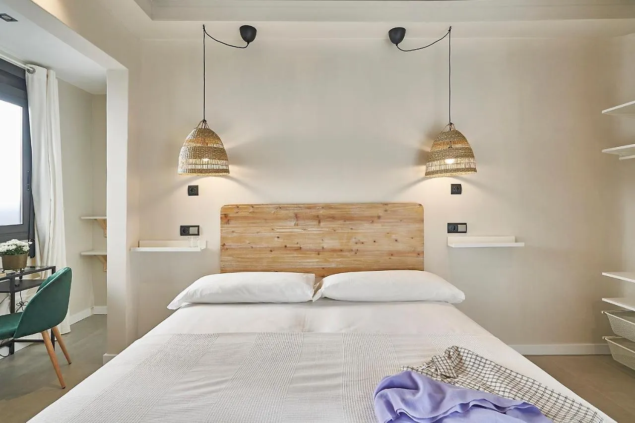 Ainb Eixample-Miro Apartments Barcellona Spagna
