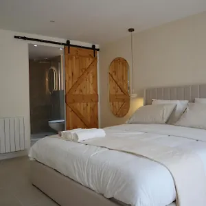 suite-lapart.hotels-rhonealpes.com/