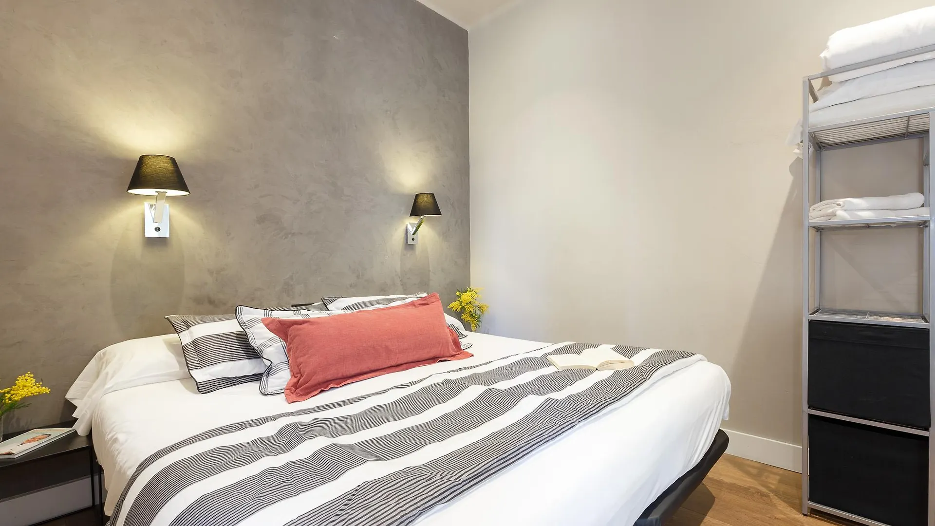 Ainb Eixample-Miro Apartments Barcelona